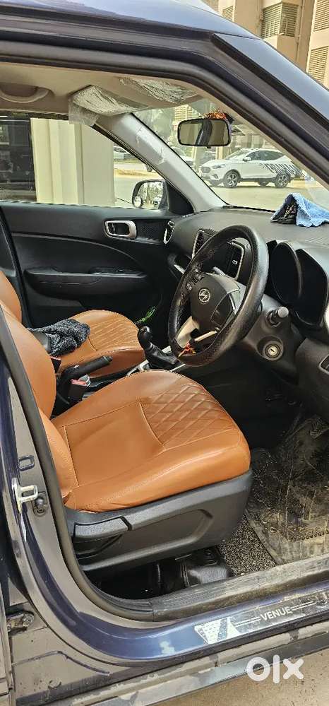 Hyundai Venue 2022 Petrol Well Maintained