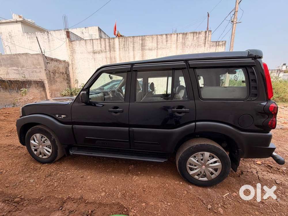 Mahindra Scorpio Classic 2023