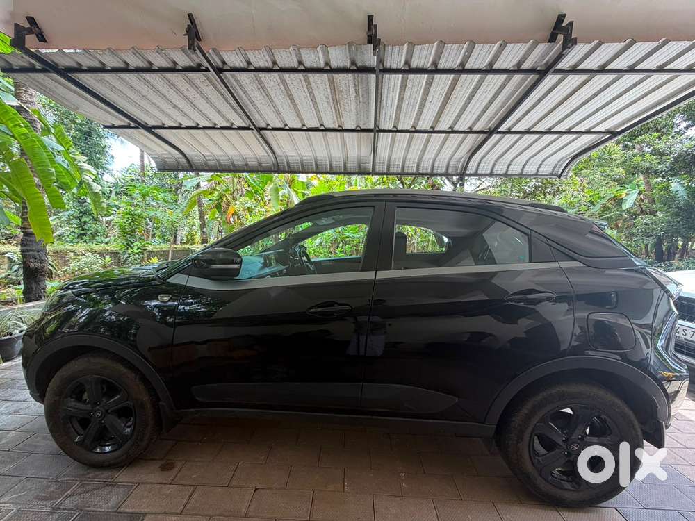 Tata Nexon Petrol 2022 Dark