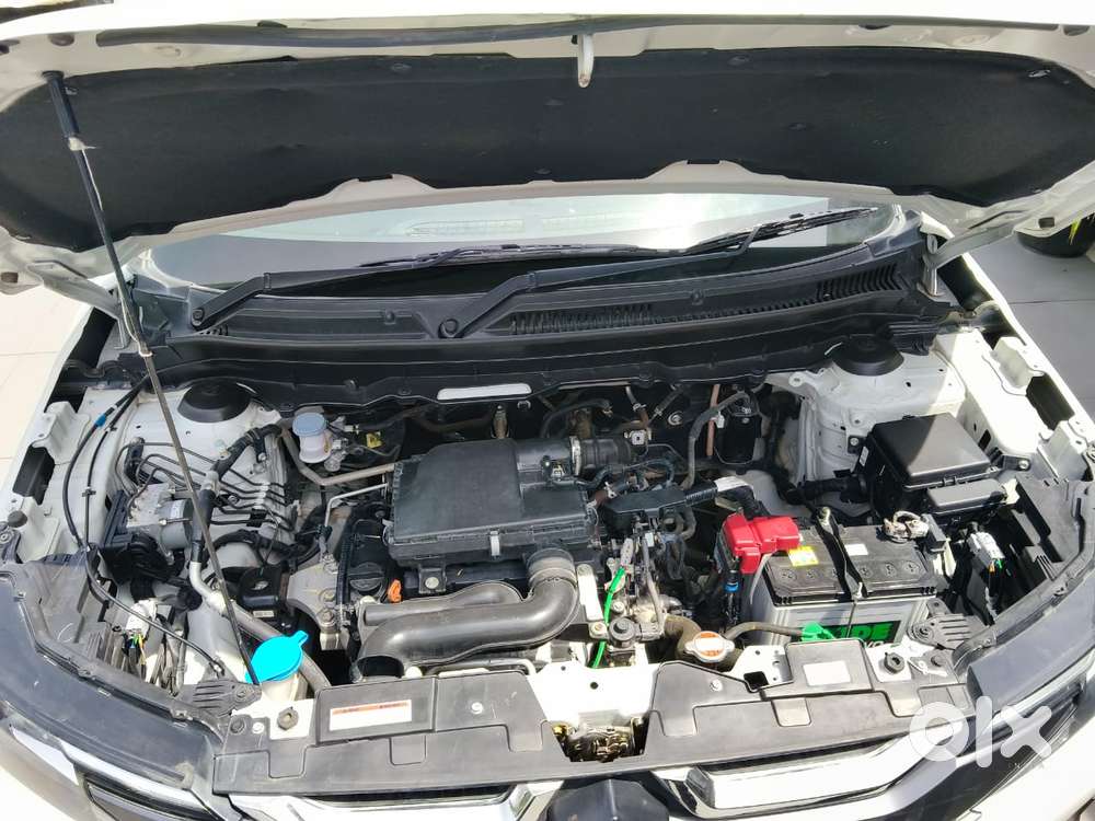 Maruti Suzuki Brezza 1.5 Lxi Smart Hybrid, 2023, Petrol