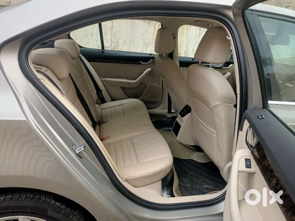 Skoda Octavia 1.8 Tsi Style Plus At, 2016, Petrol