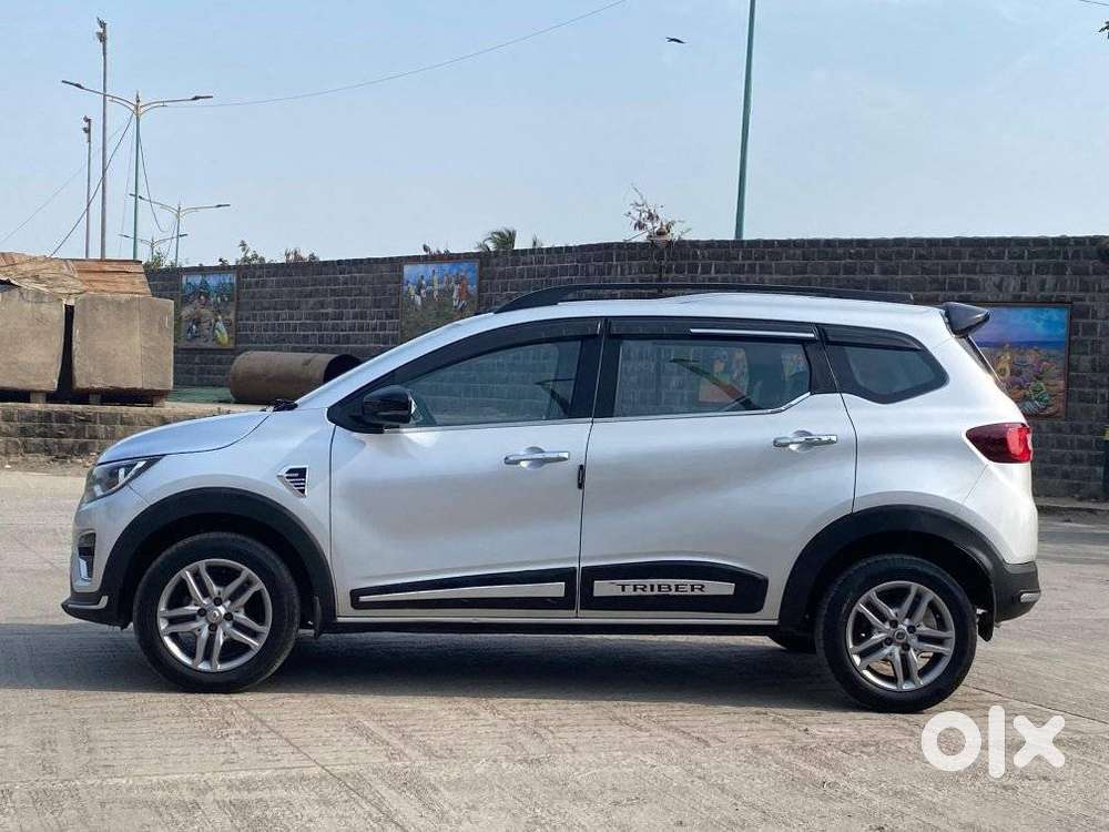 Renault Triber Rxz, 2023, Petrol