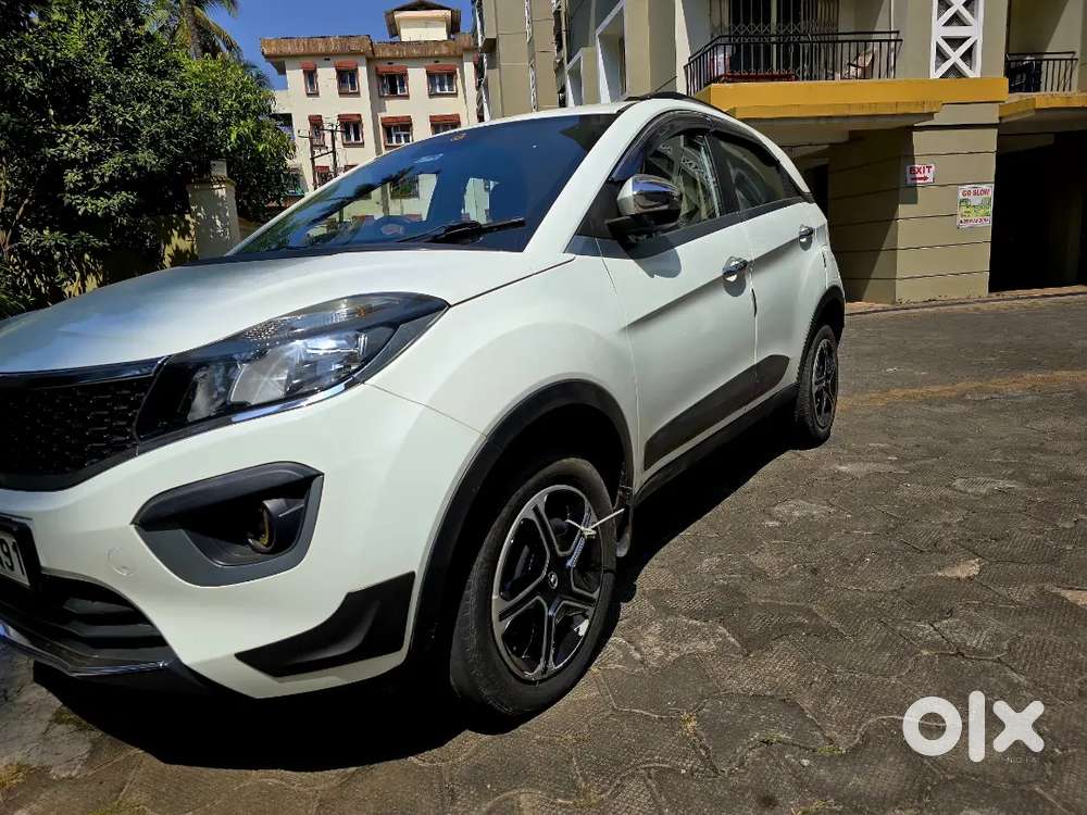 Tata Nexon 2018 Petrol 37900 Km Driven