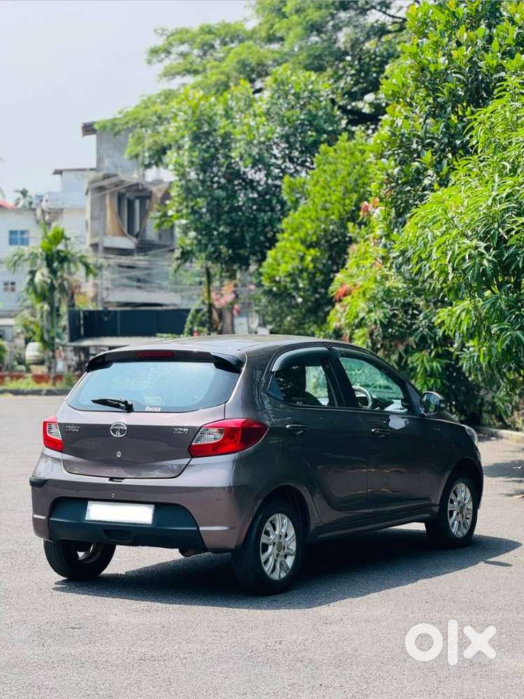Tata Tiago 1.2 Revotron Xza, 2018, Petrol