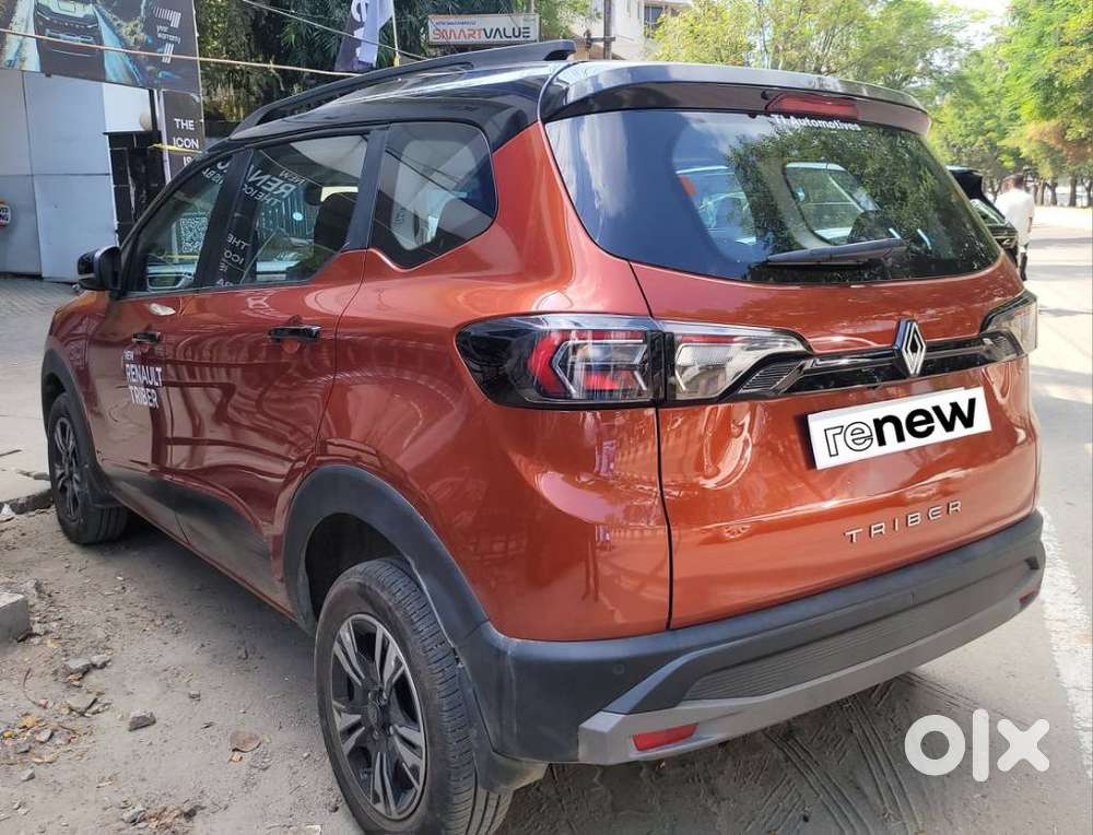 Renault Triber Rxz, 2025, Petrol