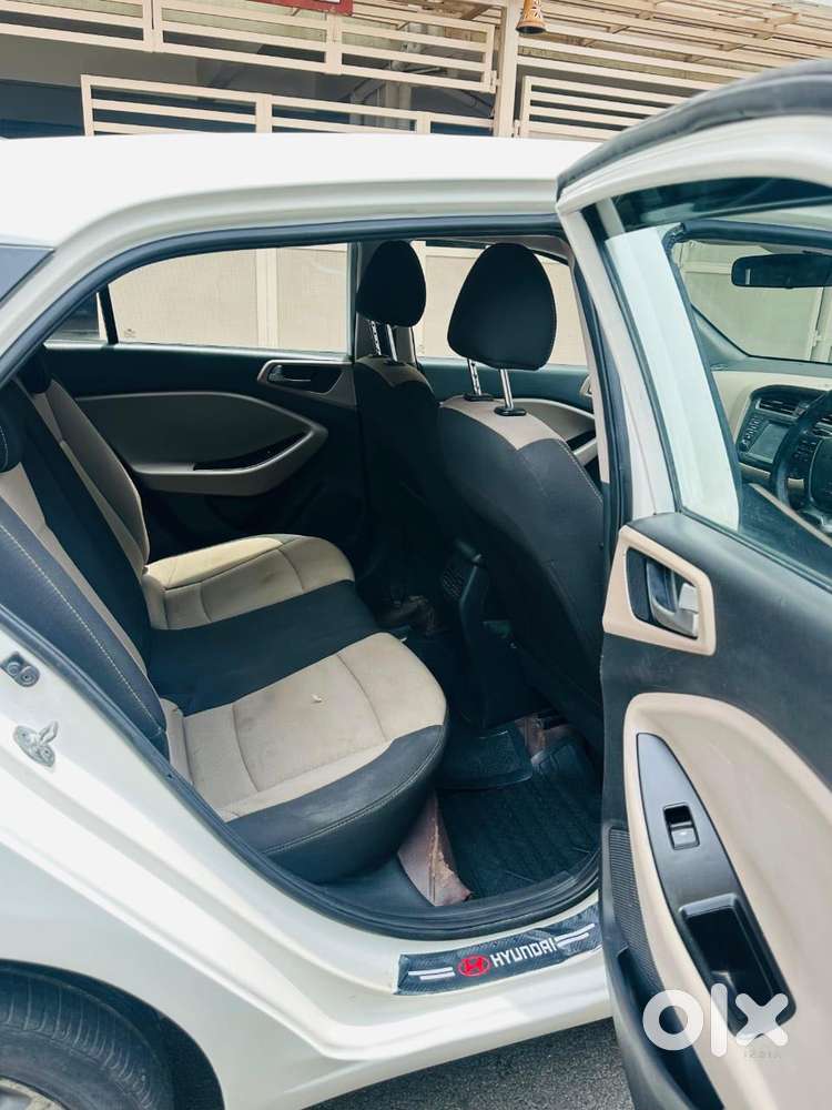 Hyundai Elite I20 1.2 Asta (o) Dual Tone, 2015, Petrol