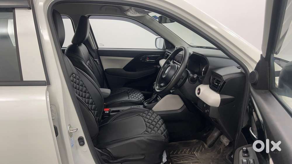 Maruti Suzuki Grand Vitara 1.5 Delta Smart Hybrid At, 2025, Petrol