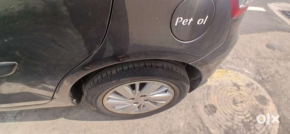 Maruti Suzuki Swift Vvt Zxi, 2015, Petrol