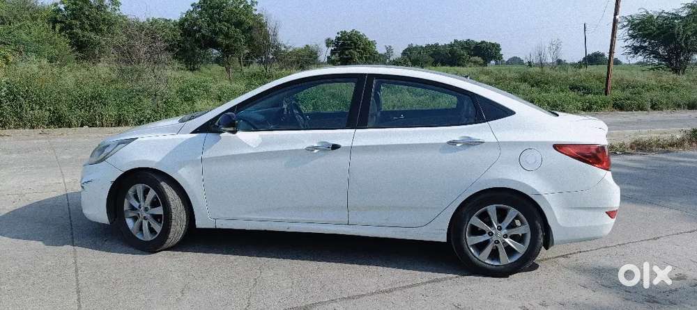2013 Hyundai Verna Diesel Sx 1.6 Top Model And Well Maintain Condition