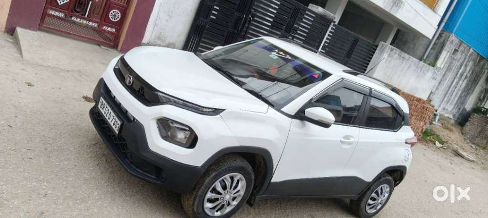 Tata Punch 1.2 Revotron Adventure Rhythm Pack Mt, 2023, Petrol