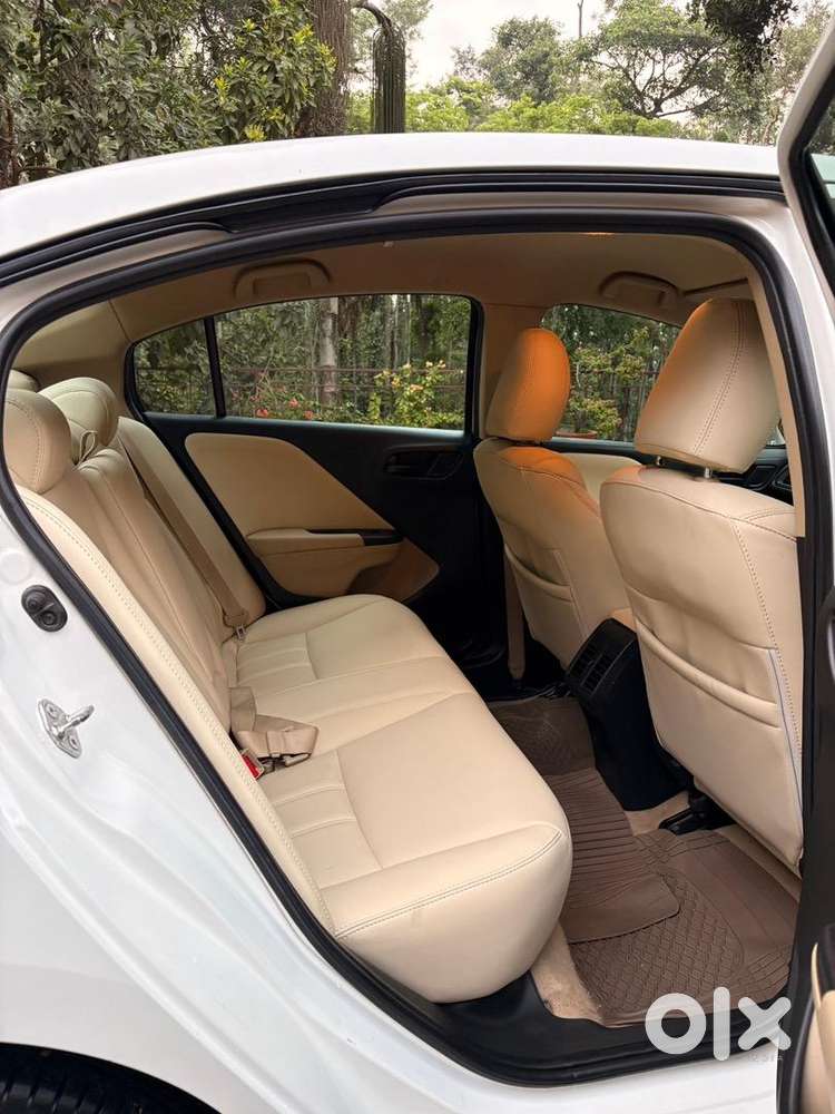 Honda City 2014 Petrol Showroom Maintained