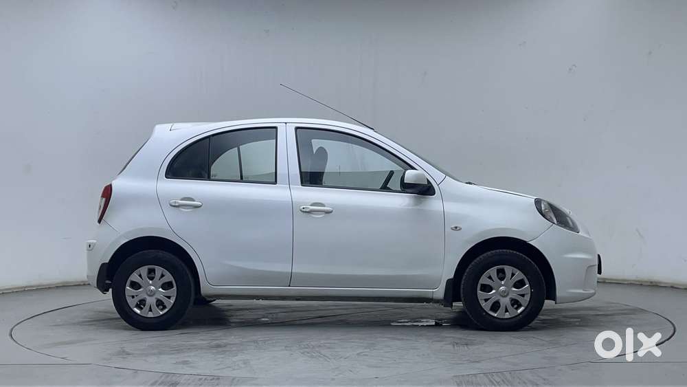 Nissan Micra Active Xv, 2017, Petrol