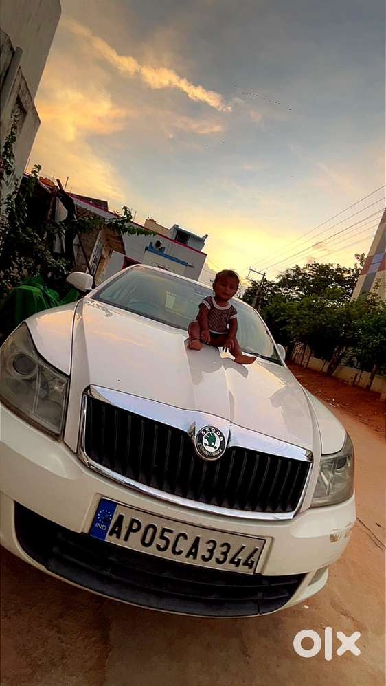 Skoda Laura Elegance 2012