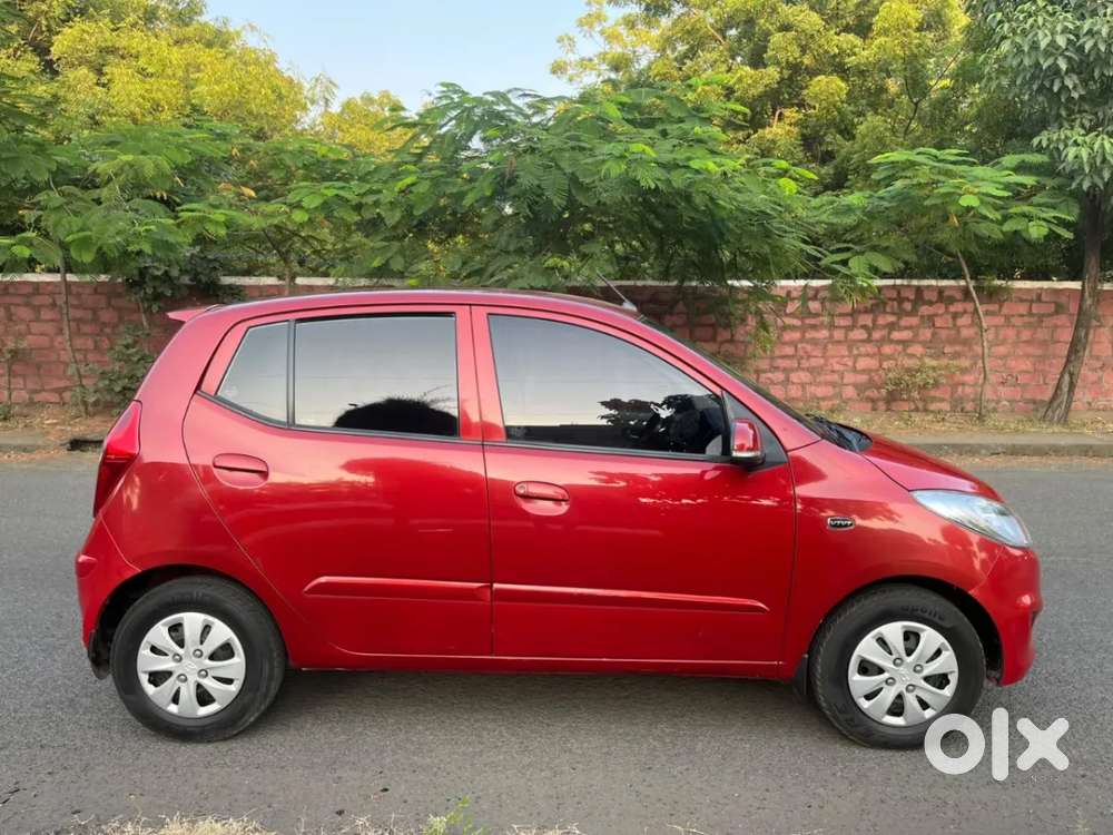 Hyundai I10 Sportz At, 2012, Petrol