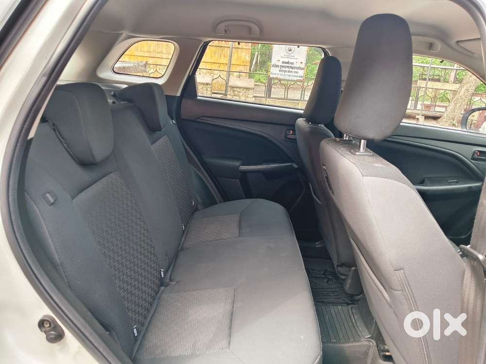 Maruti Suzuki Brezza 1.5 Vxi Smart Hybrid, 2023, Petrol