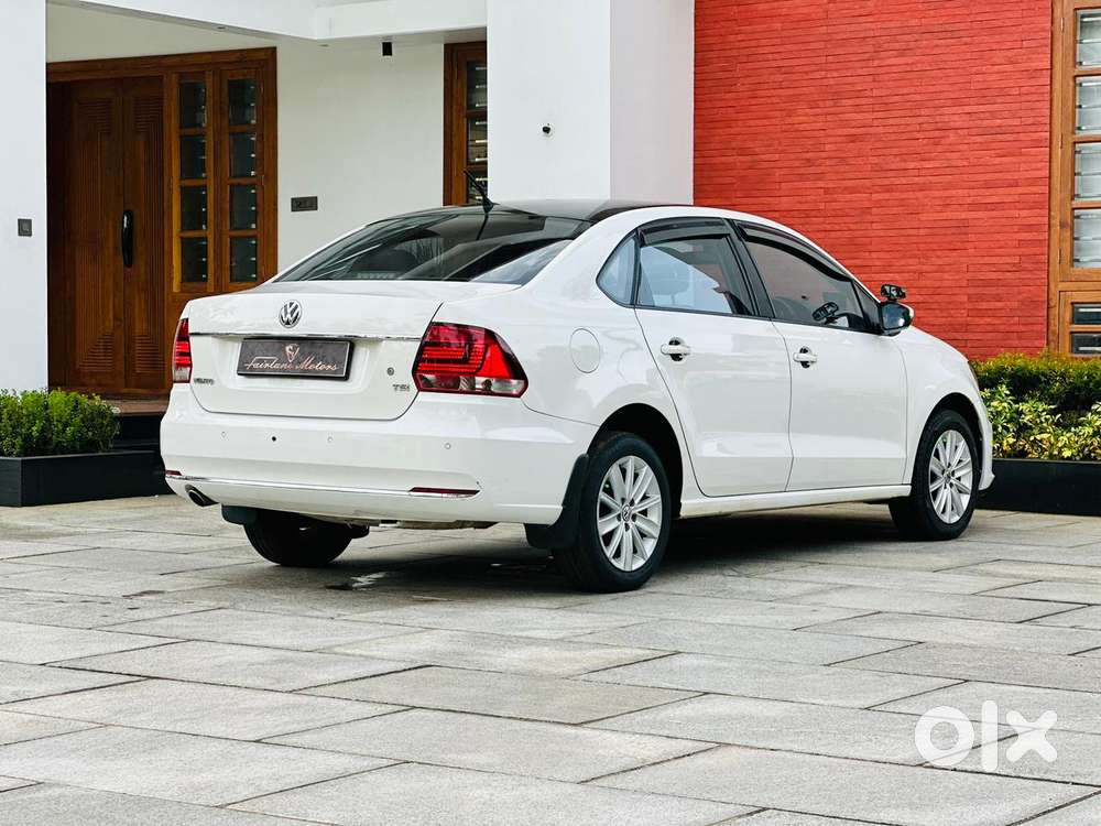 Volkswagen Vento 1.2 Tsi Highline At, 2016, Petrol