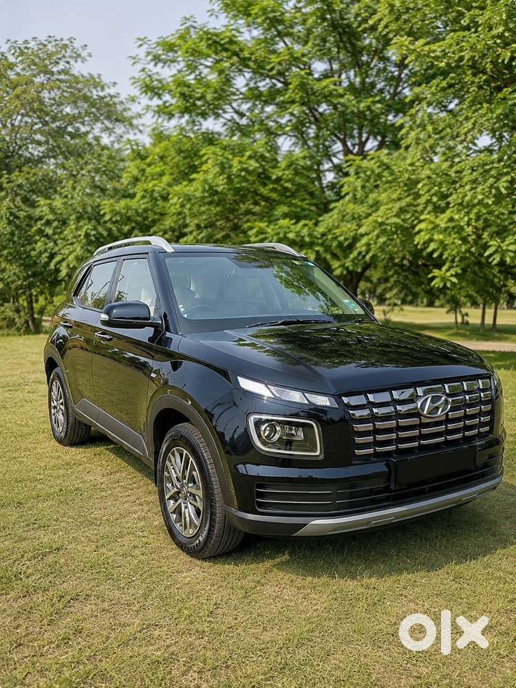 Hyundai Venue 1.0 S (o) Turbo Dct, 2025, Petrol