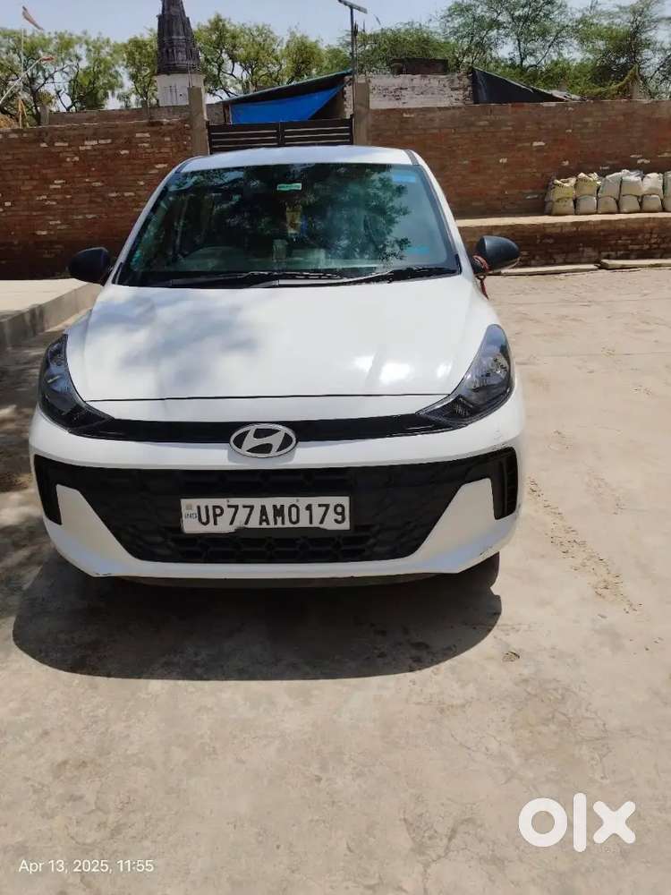 Hyundai Aura 2023 Petrol 70000 Km Driven