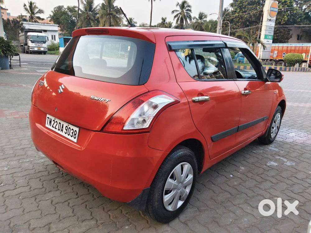 Maruti Suzuki Swift Vxi Optional, 2015, Petrol