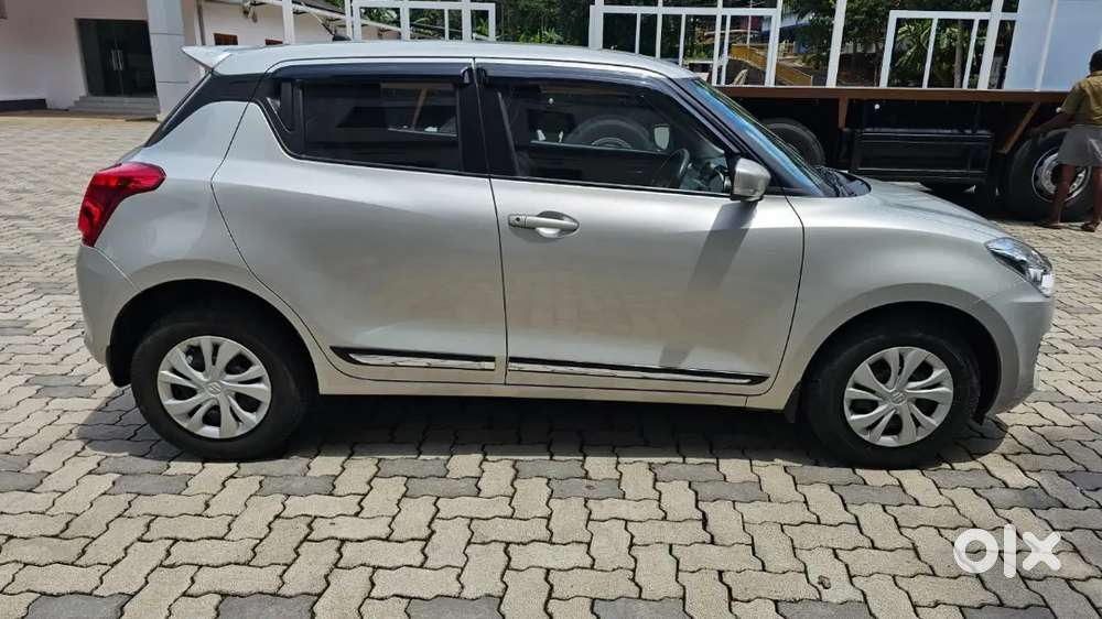 Maruti Suzuki Swift Vxi 2018