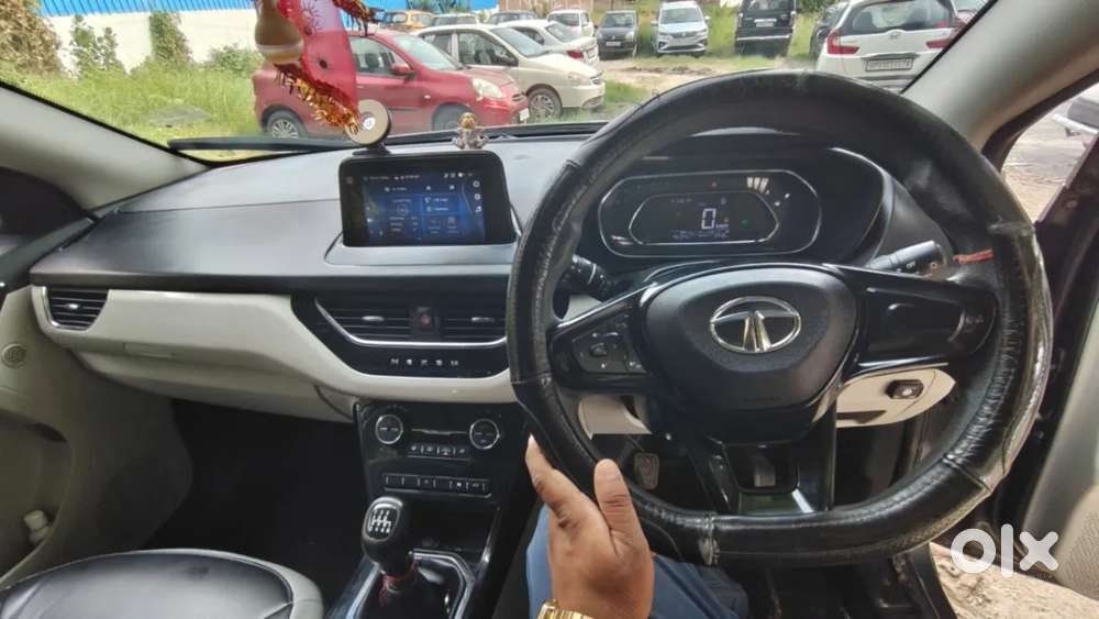 Tata Nexon 1.2 Revotron Xz Plus, 2023, Petrol