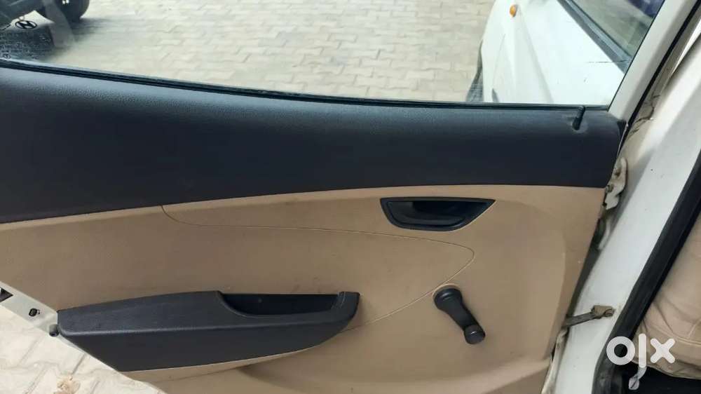 Hyundai Eon 2013 Cng & Hybrids 70000 Km Driven