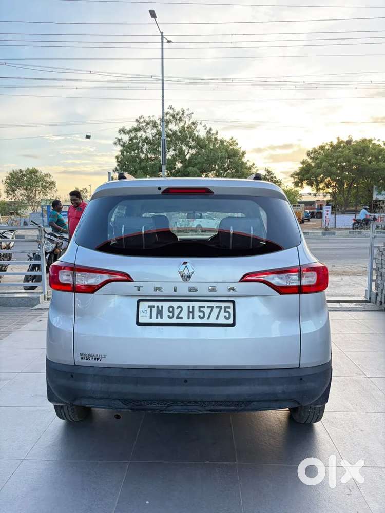 Renault Triber Rxl, 2022, Petrol