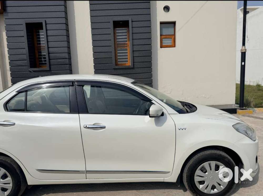 Maruti Suzuki Dzire 1.2 Vxi, 2019, Petrol
