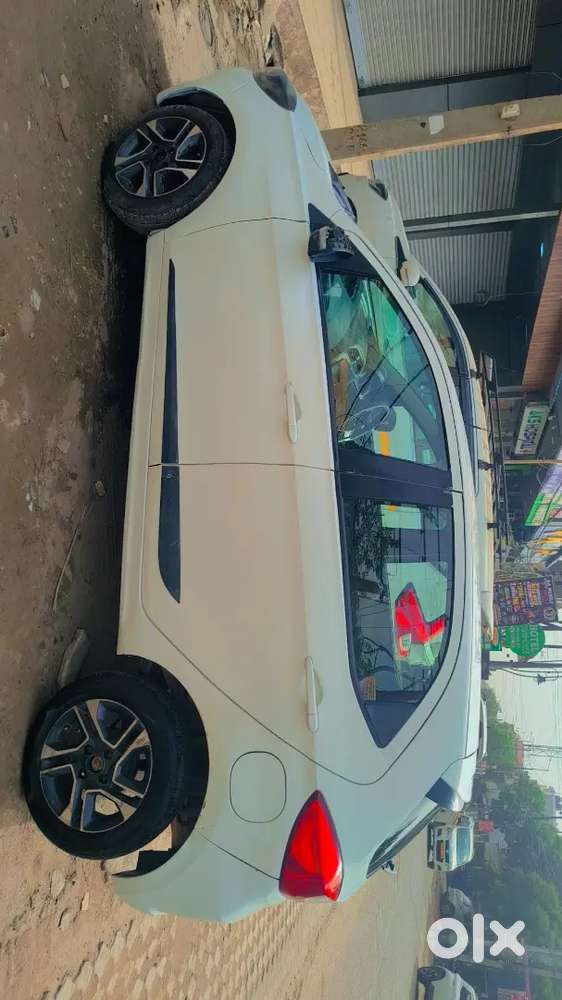Tata Tiago 2020 Drive