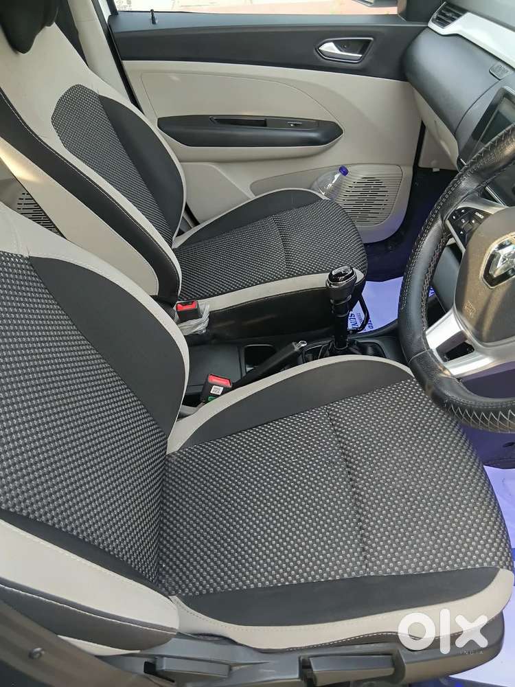 Renault Triber Rxz, 2022, Petrol