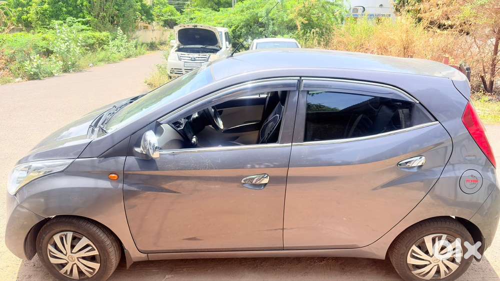 Hyundai Eon Petrol Manual Magna+ 2017