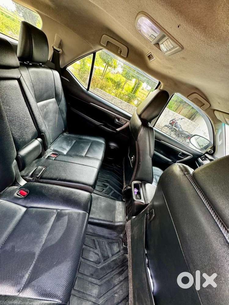 Toyota Fortuner 2021 Diesel Well Maintained