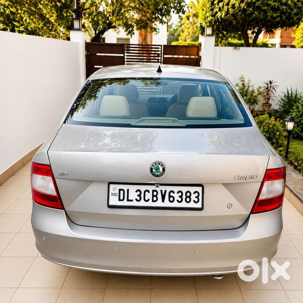 Skoda Rapid 1.6 Mpi Elegance, 2012, Petrol