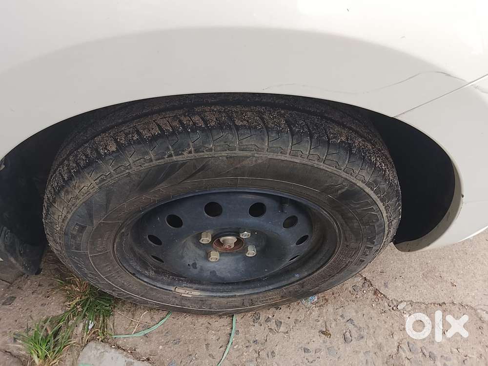 Maruti Suzuki Swift Dzire 1.3 Vxi, 2022, Petrol