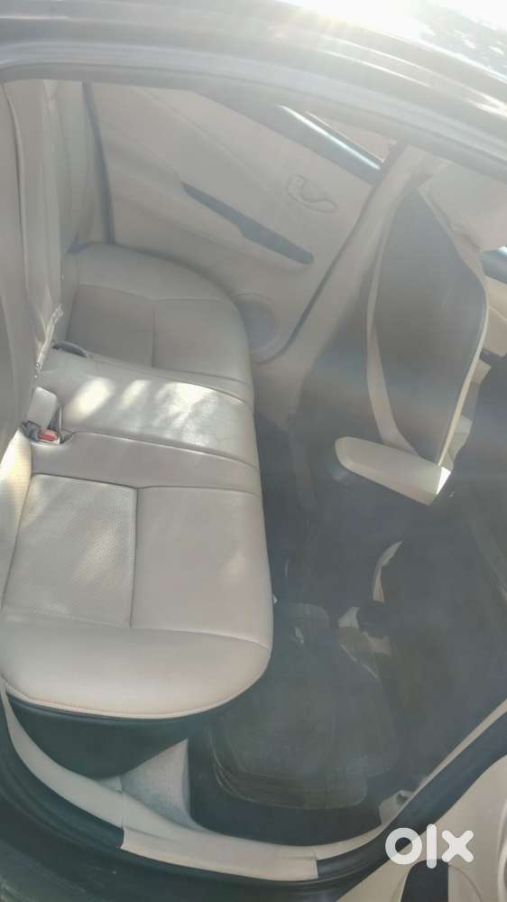 Toyota Yaris J Cvt, 2018, Petrol