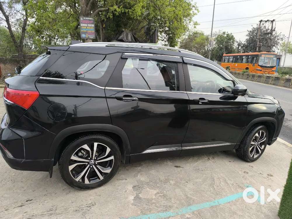 Mg Hector Plus 2024 Petrol 7800 Km Driven