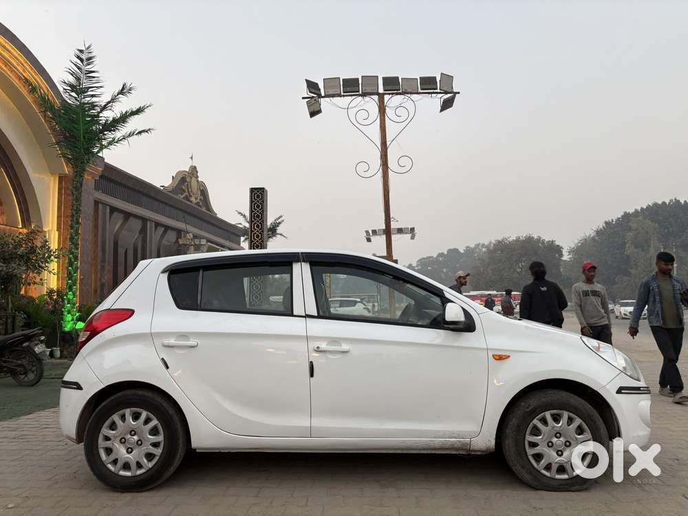 Hyundai I20 Sportz 1.2 Bs-iv, 2011, Petrol