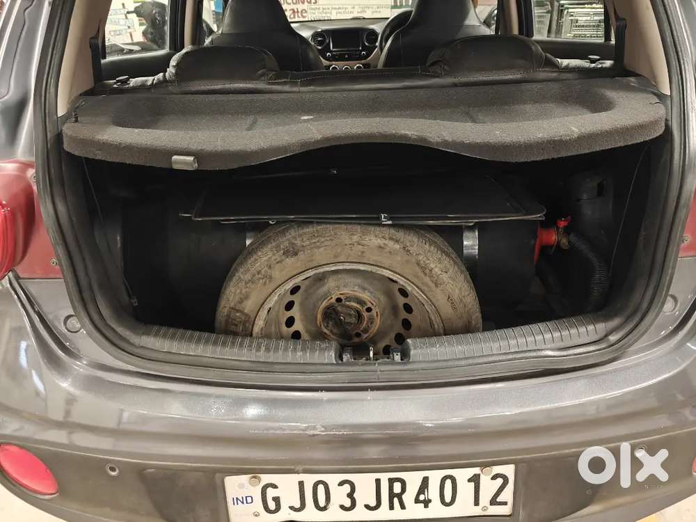 ગ્રાન્ડ આઇ ટેન સ્પોર્ટ્સ (option)૨૦૧૬ Petrol +cng.બેન્ક મેનેજર ની ગાડી