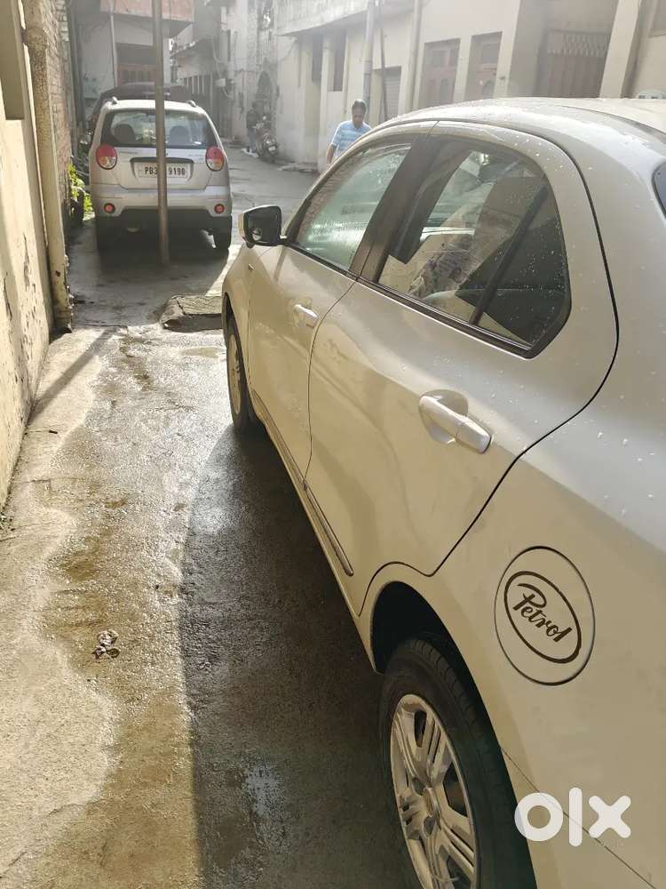 Maruti Suzuki Dzire 2018 Petrol Manual