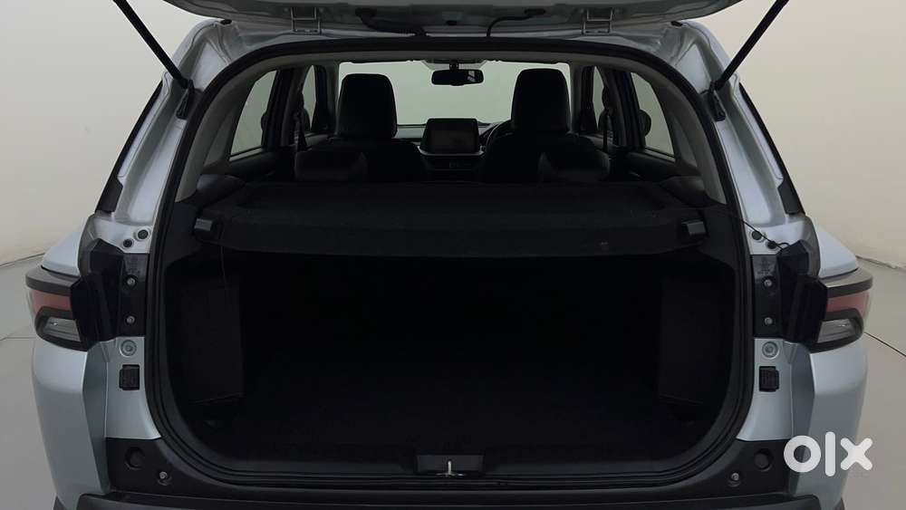 Maruti Suzuki Vitara Brezza 1.5 Zxi, 2023, Petrol