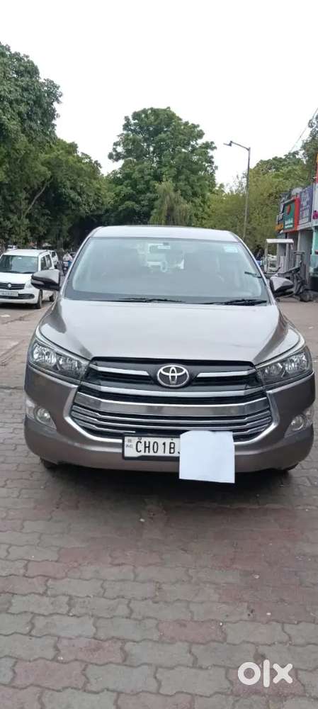 Toyota Innova Crysta 2016 Diesel 180 Km Driven