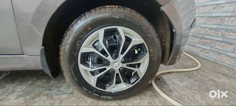 Tata Tiago Xt 2016