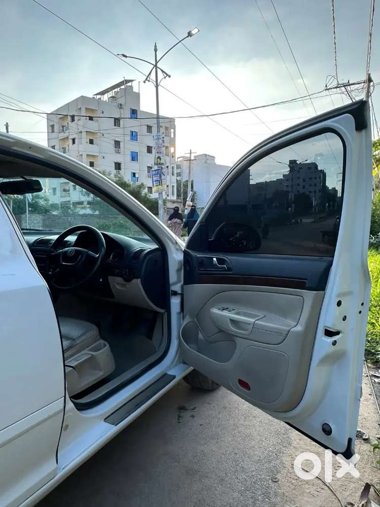 Skoda Laura 2012 Diesel Well Maintained
