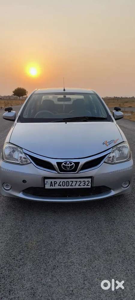 Toyota Etios 2015 Diesel Showroom Track Vehicle