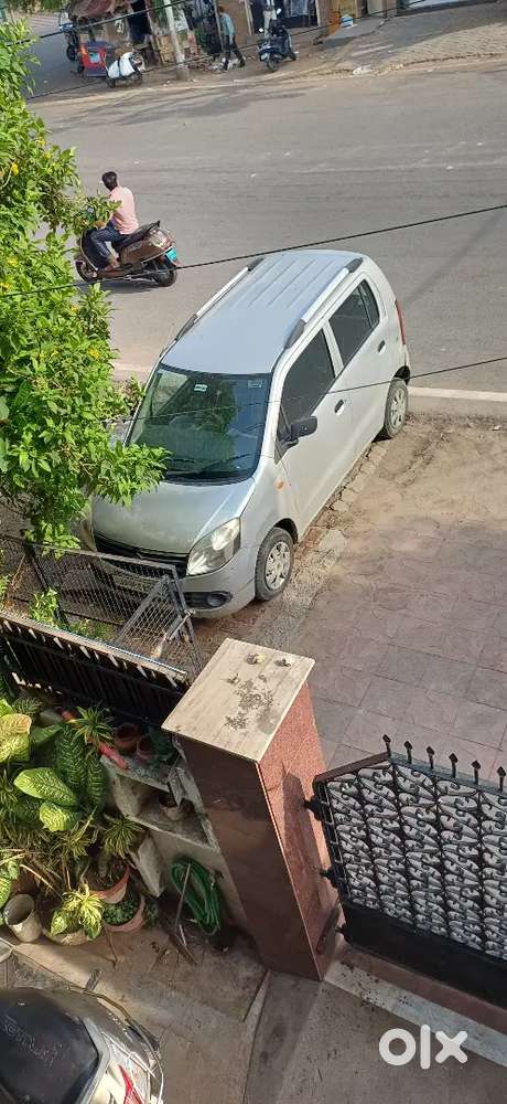 Maruti Suzuki Wagon R 1.0 Lxi 2012