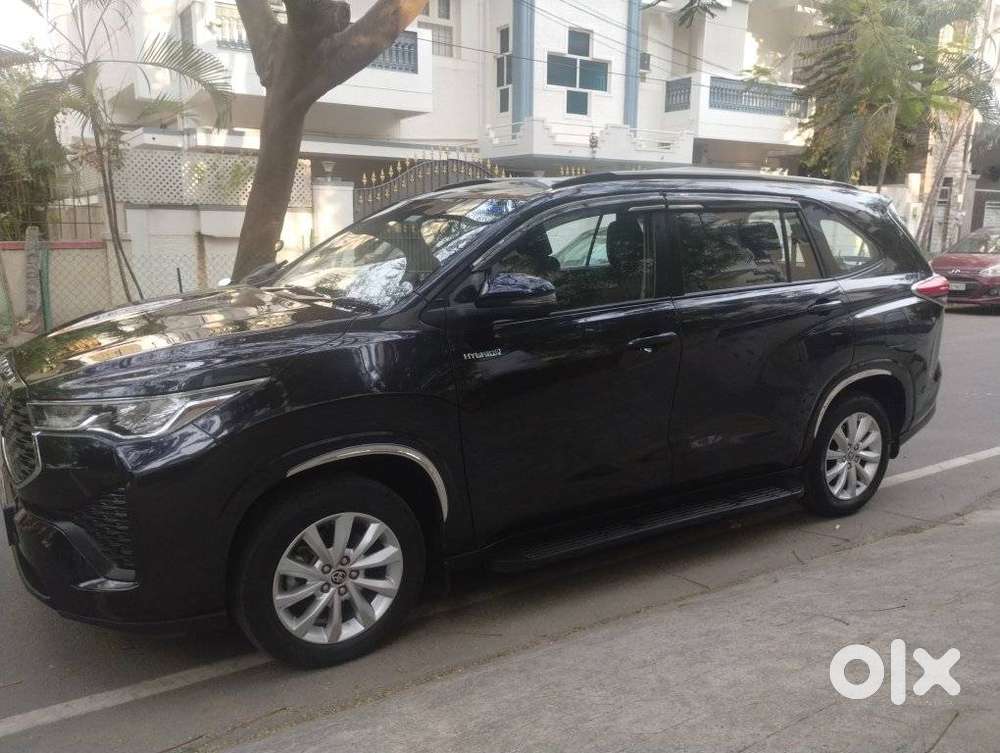 Toyota Innova Hycross 2.0 Vx Hybrid 7 Str, 2023, Petrol