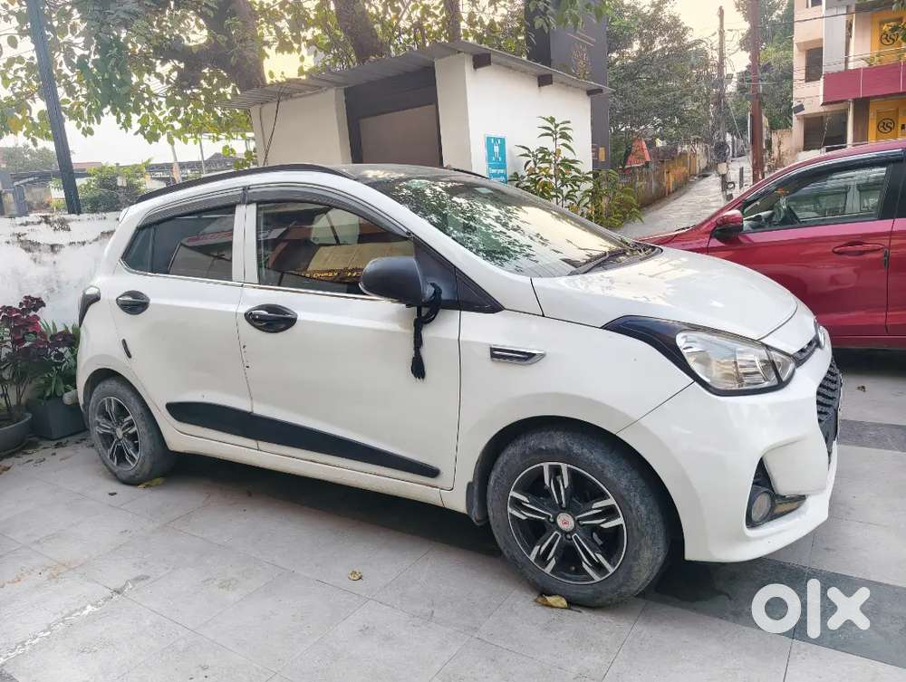 Hyundai I10 Sportz 2017 Petrol Manual