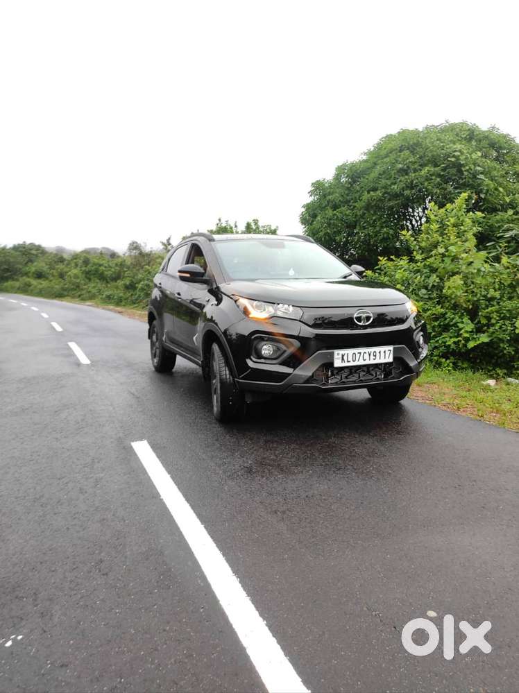 Tata Nexon Dark Edition