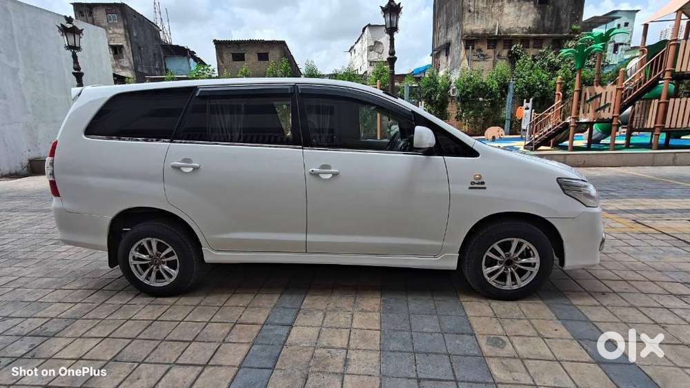 Toyota Innova 2.5 E Diesel Ms 8-seater, 2013, Diesel
