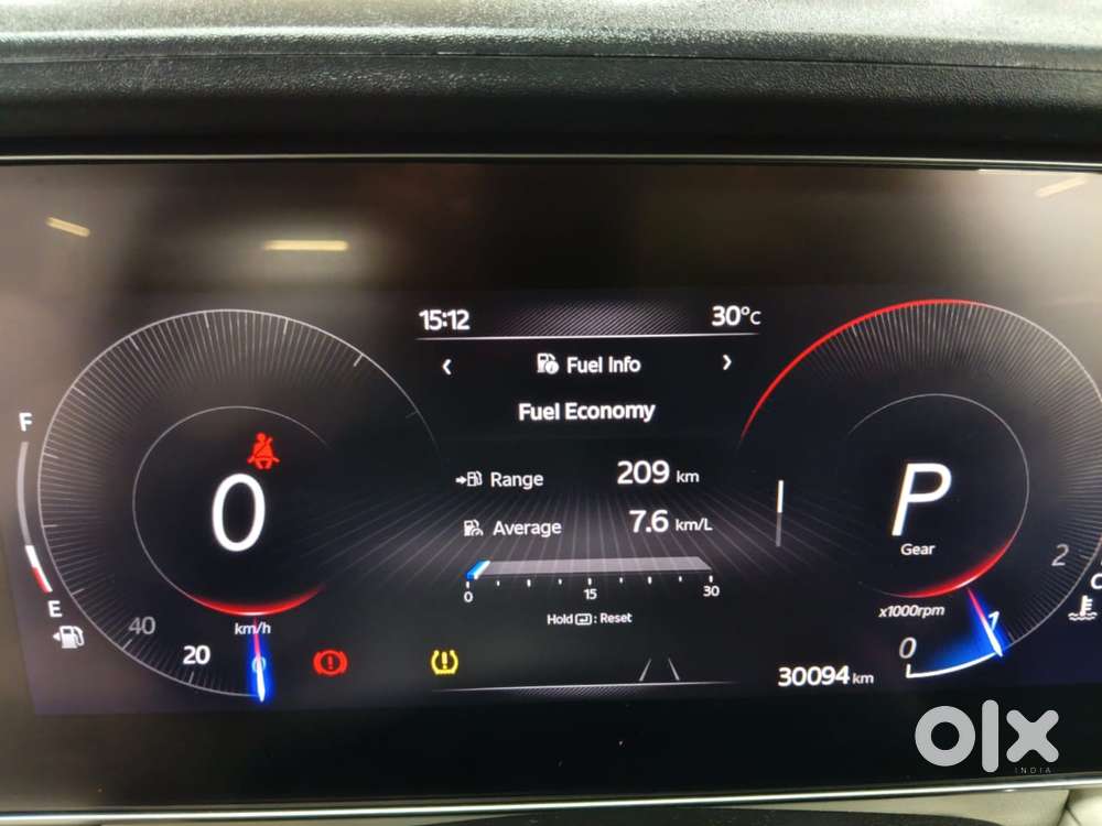 Mahindra Xuv700 2.2 Ax 7 Diesel At Luxury Pack Str, 2024, Diesel